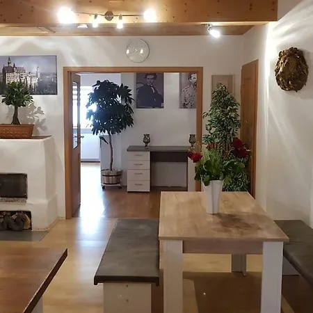 Ferienwohnung 2 شقة Füssen