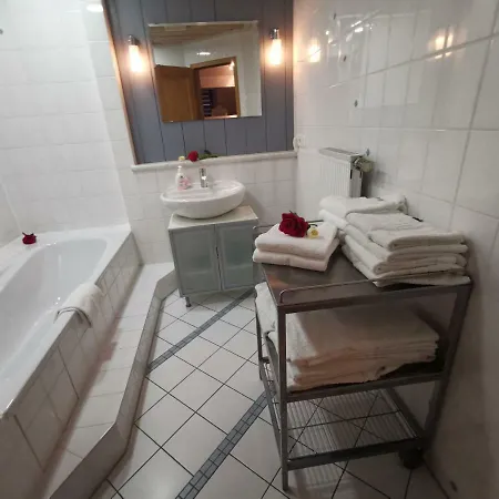 شقة Ferienwohnung 2 *